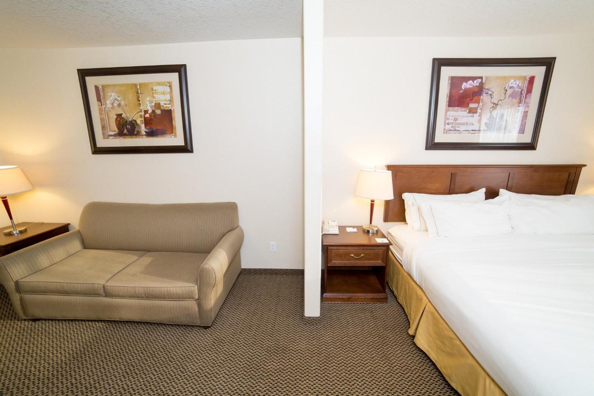 Holiday Inn Express & Suites Drayton Valley By Ihg Luaran gambar